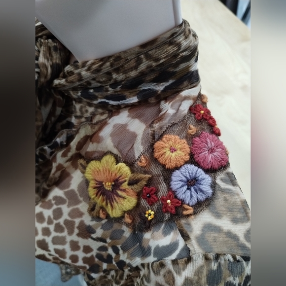 Blugirl By Blumarine size 4 ITA 38 silk leopard print sheer blouse - Picture 4 of 6